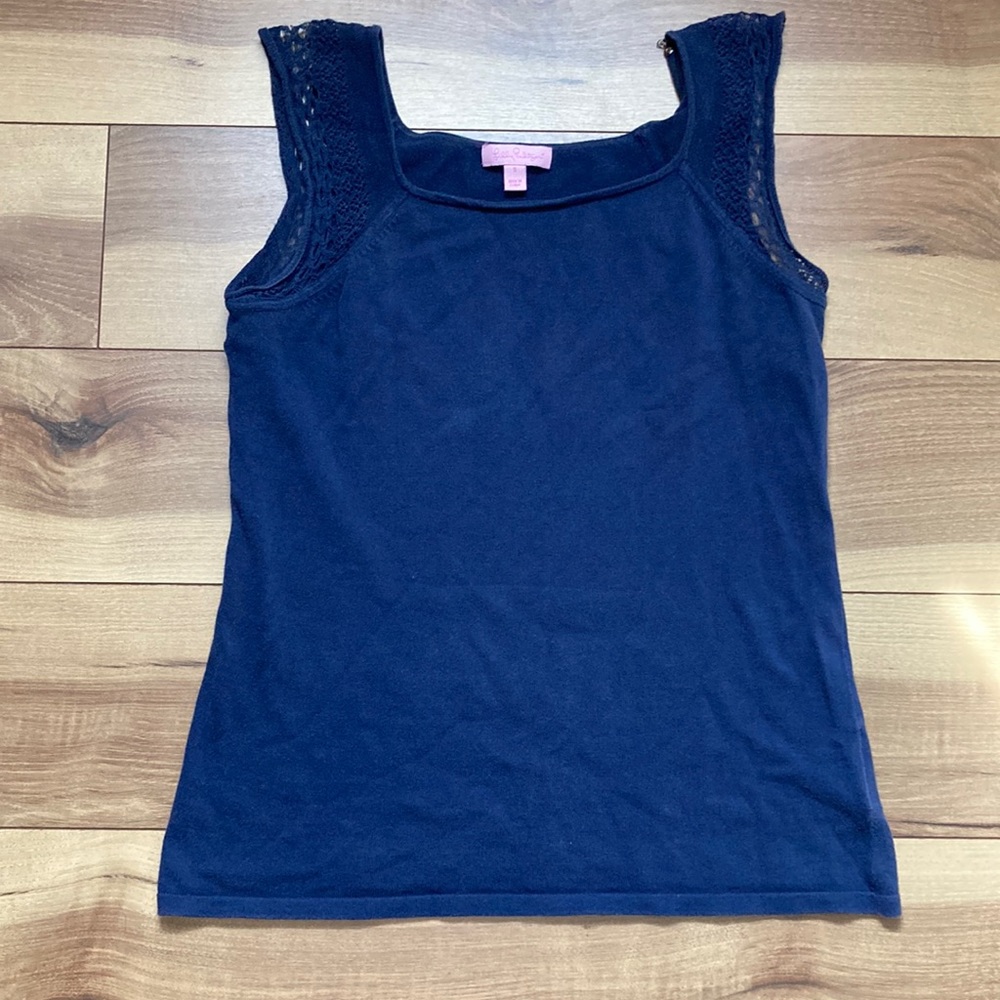 Lilly Pulitzer tank top lightweight sweater. Size S
